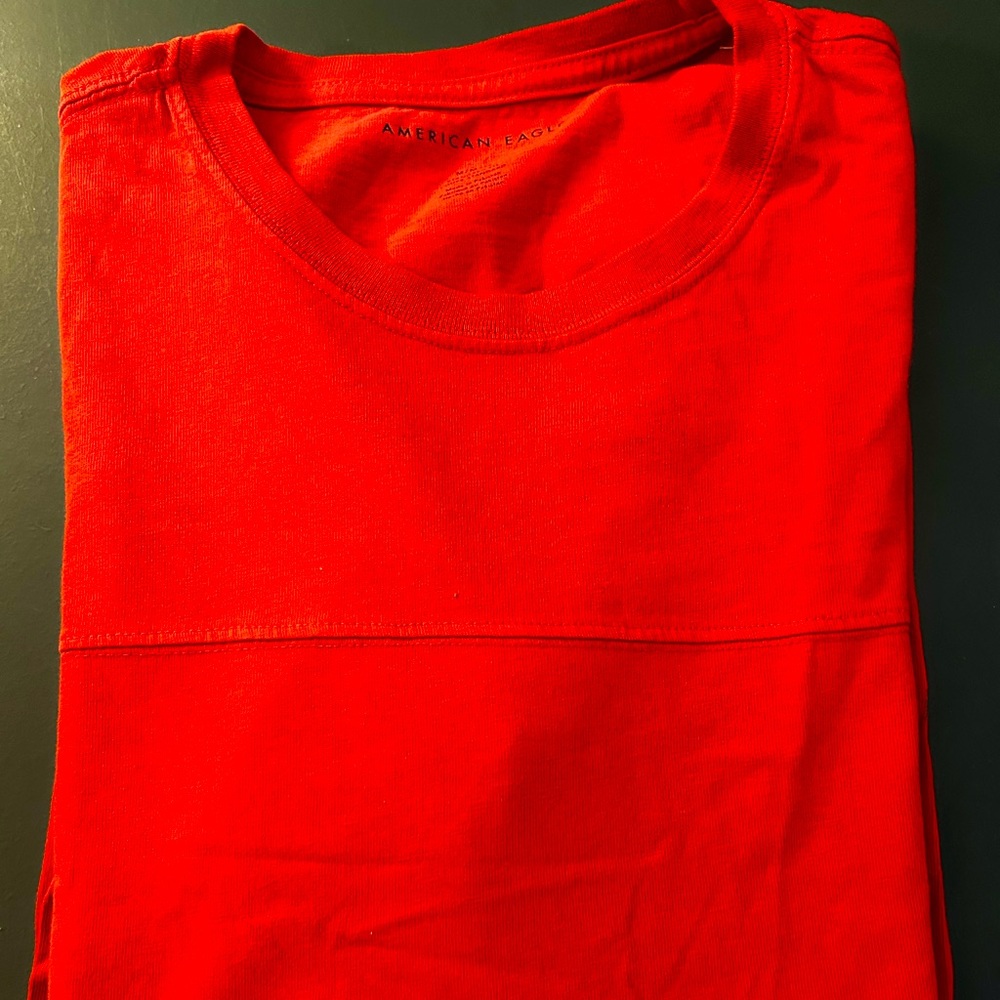 American Eagle Red Long Sleeve Tee - Size M